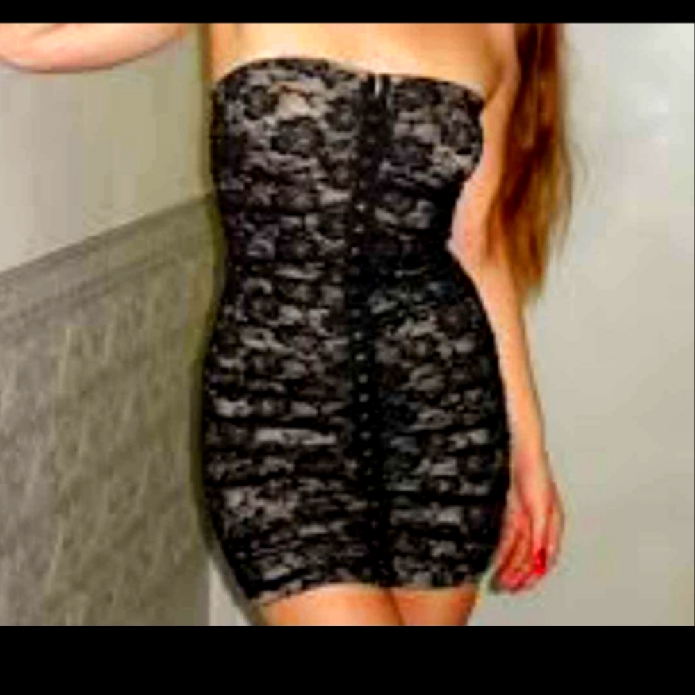 Black mini dress bodycon size small lace symphony